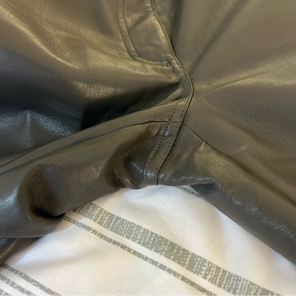 Aritzia Wilfred Vegan Leather Melina Pant - Picture 11 of 16